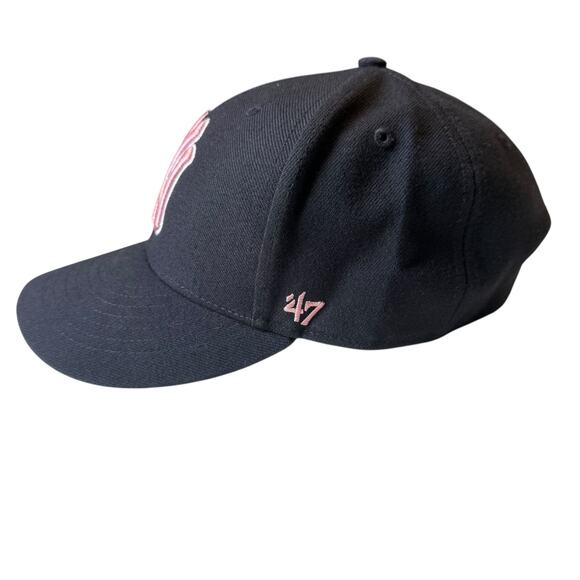 47 Brand NY Yankees Navy Baseball Clean Up Cap Pink Logo Women/Youth 6 7/8" - Picture 3 of 9